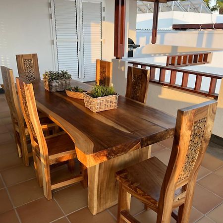 Villa Dedalos - A Luxury Large Villa With A Heated Pool In Puerto Calero Exterior foto