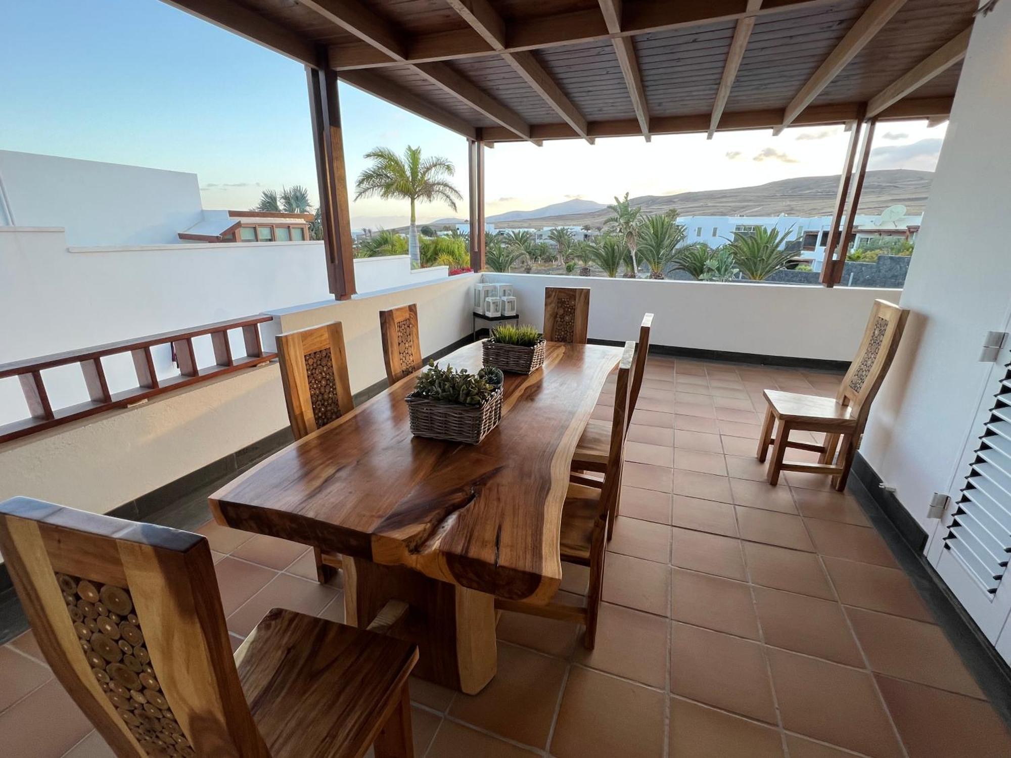 Villa Dedalos - A Luxury Large Villa With A Heated Pool In Puerto Calero Exterior foto