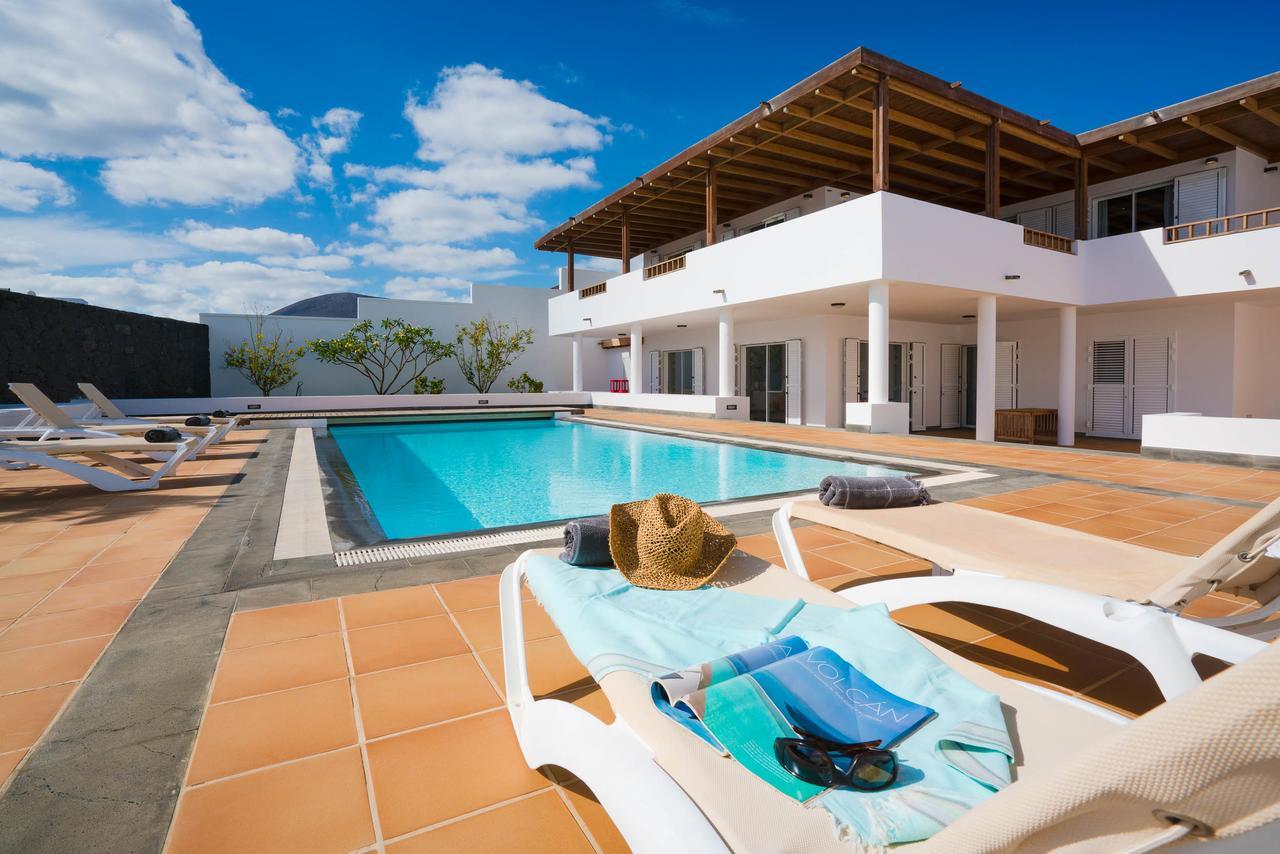 Villa Dedalos - A Luxury Large Villa With A Heated Pool In Puerto Calero Exterior foto