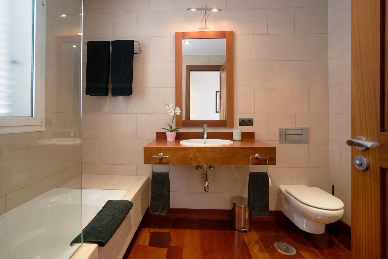 Villa Dedalos - A Luxury Large Villa With A Heated Pool In Puerto Calero Exterior foto